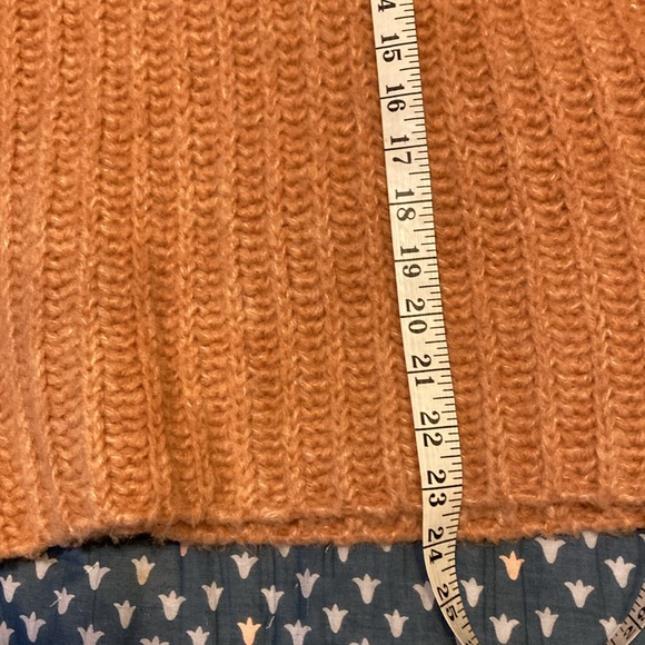 Free People soft turtleneck. sz. M - Picture 4 of 5